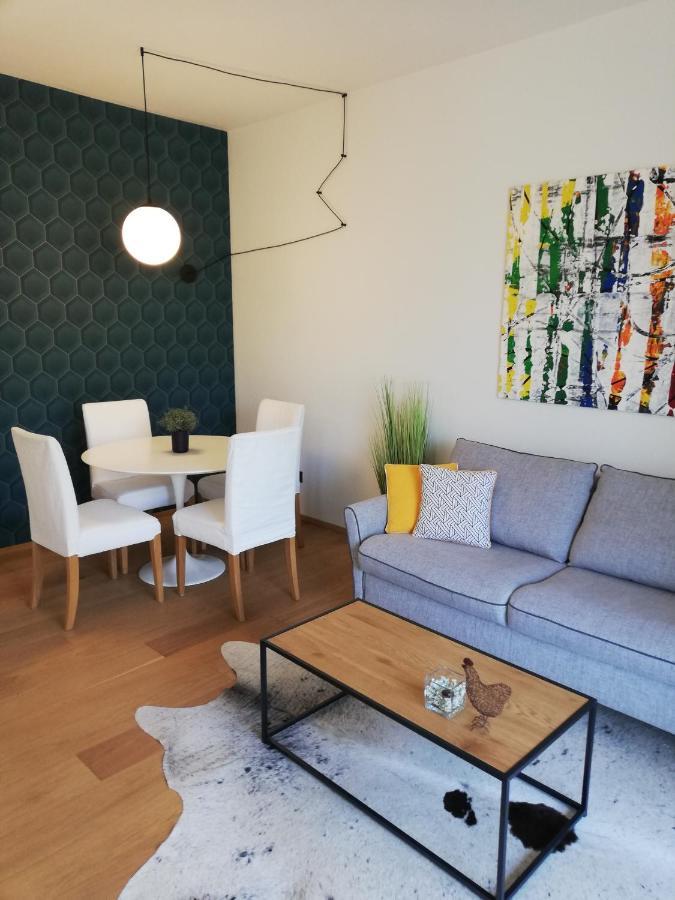 Suite 51 Appartamento Con Terrazzo A 50 Mt Dal Lago - Private Parking (Adults Only) 아로나 외부 사진