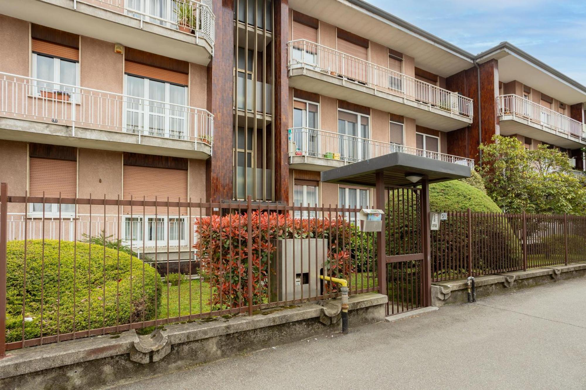 Suite 51 Appartamento Con Terrazzo A 50 Mt Dal Lago - Private Parking (Adults Only) 아로나 외부 사진